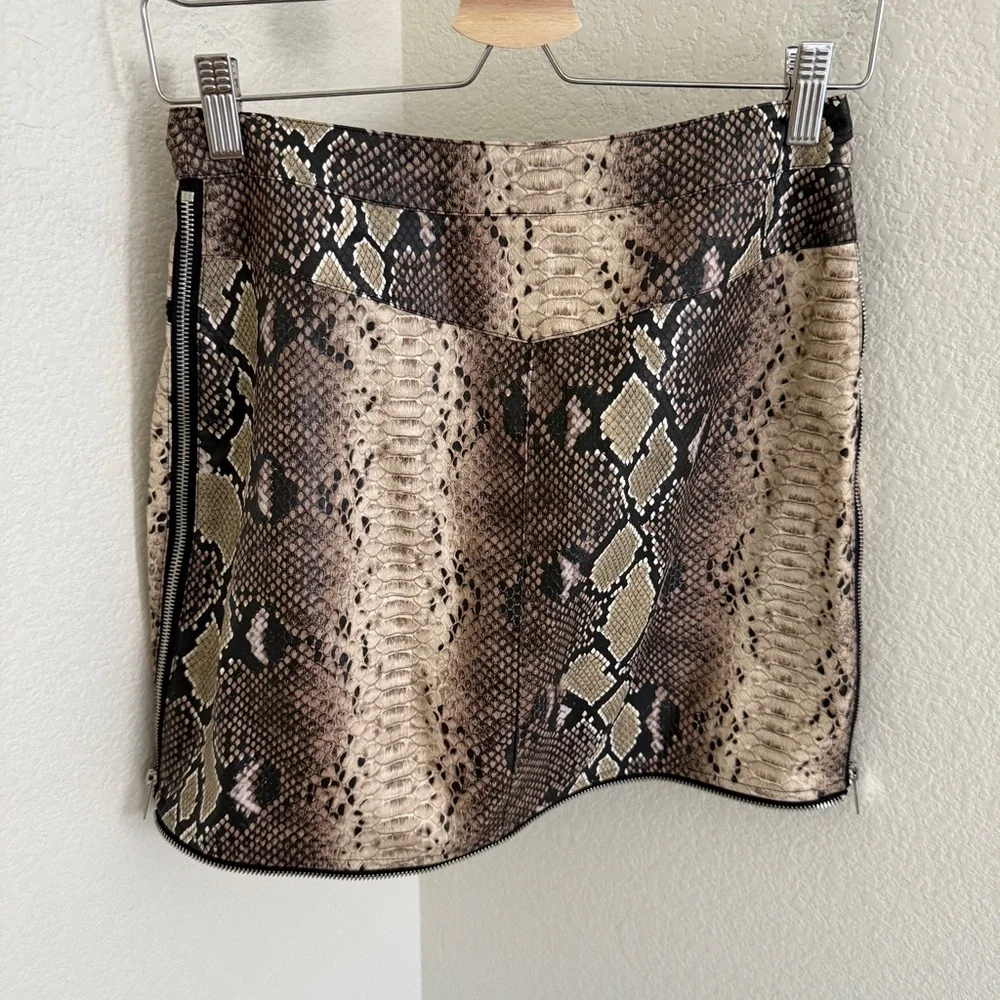 I.AM.GIA Y2K Reptile snake skin jagger mini skirt vegan leather zippers size S